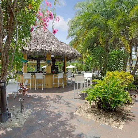 Ramada By Wyndham Fort Lauderdale Airport/Cruise Port
